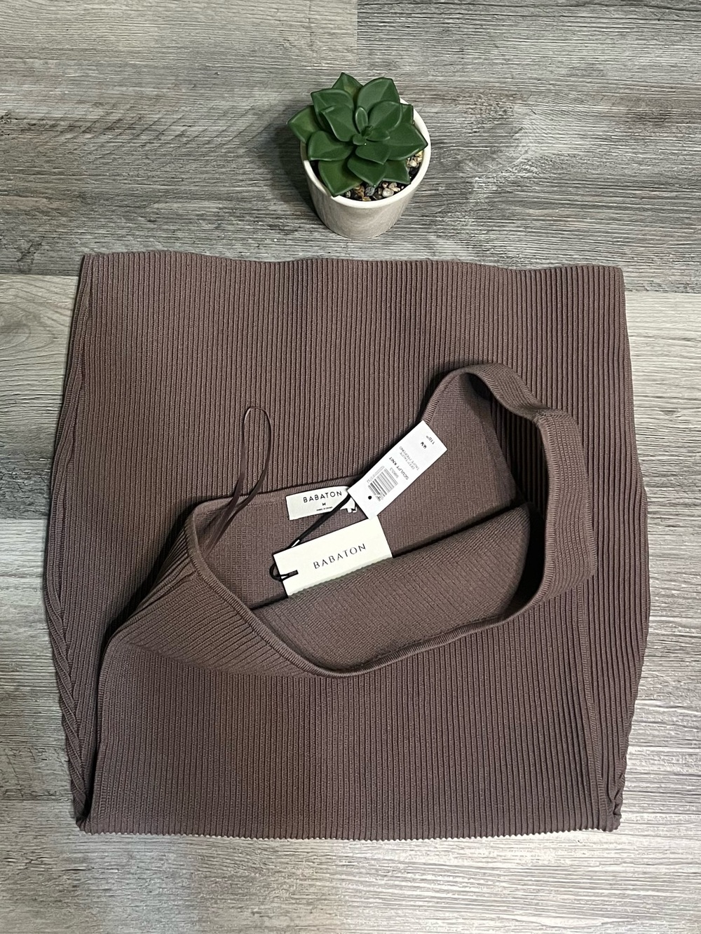 Babaton Sz M Sculpt Knit One-Shoulder Ribbed Dress Deep Taupe Sz Medium Aritzia - Picture 6 of 15